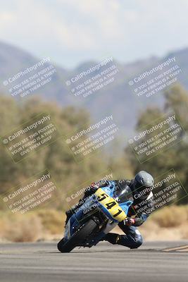 media/Oct-13-2025-Moto Forza (Mon) [[a66d839500]]/2-A Group/Session 4 Turn 7/